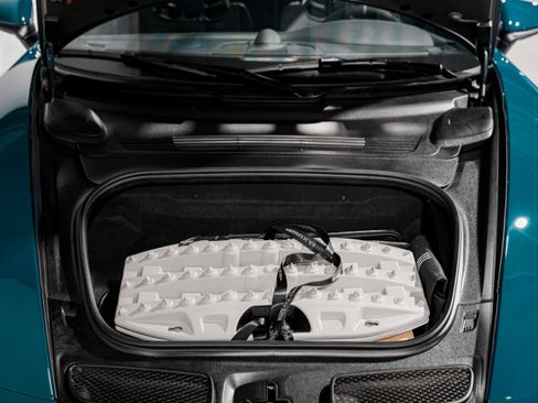 Used 2024 Porsche 911 Dakar image 49