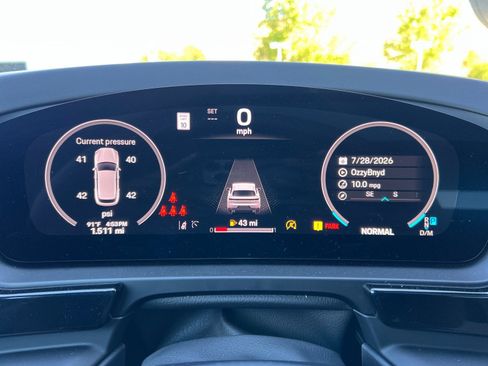 Certified 2026 Porsche Cayenne GTS AWD/4WD image 26