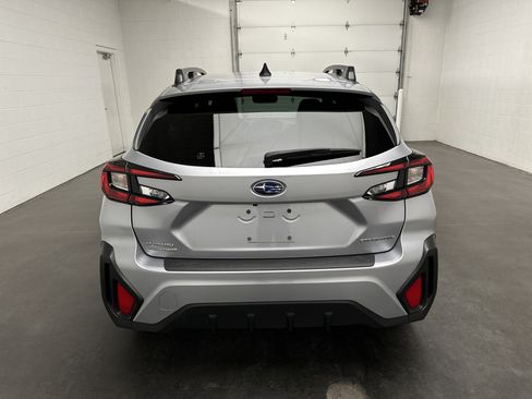 Used 2024 Subaru Crosstrek 2.0i Premium AWD/4WD image 7
