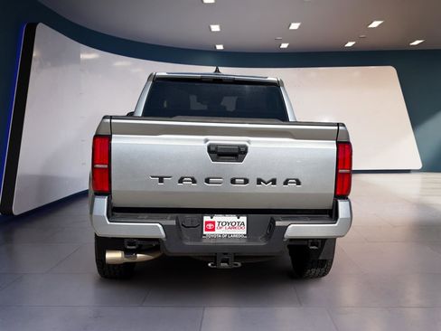 Used 2024 Toyota Tacoma TRD Sport image 4