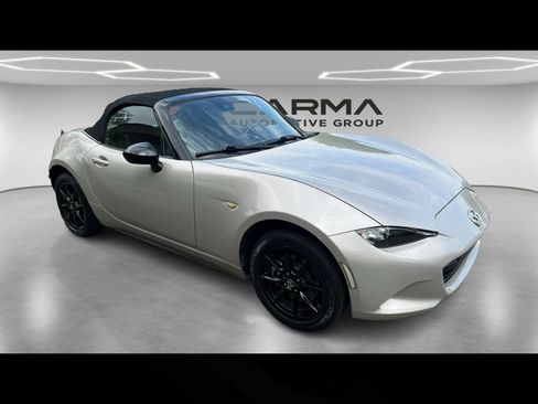 Used 2022 MAZDA MX-5 Miata Sport image 7