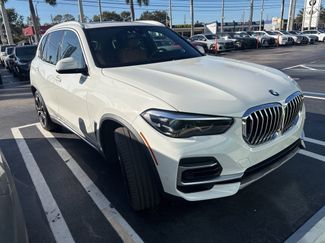 Used 2023 BMW X5 xDrive40i w/ Premium Package video 1