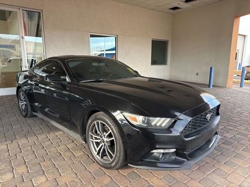 Used 2016 Ford Mustang Premium image 7
