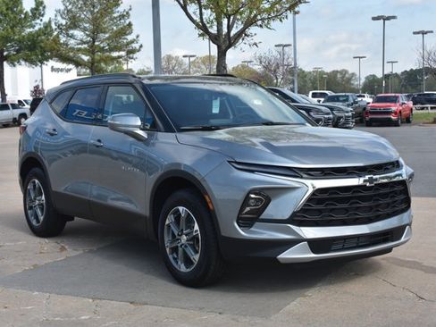New 2026 Chevrolet Blazer LT w/ LPO, Floor Liner Package FWD image 3