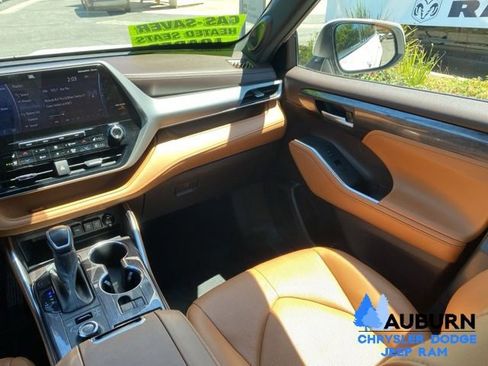 Used 2020 Toyota Highlander Platinum AWD/4WD image 29