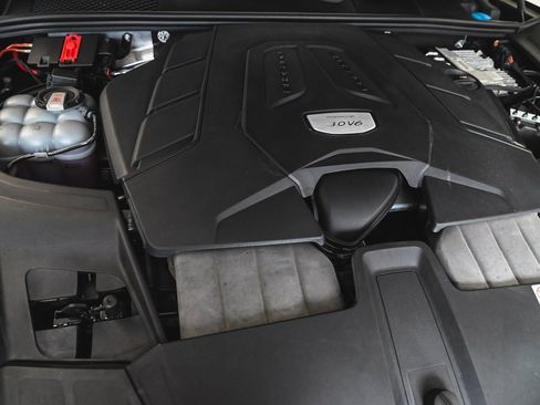 Used 2023 Porsche Cayenne image 35