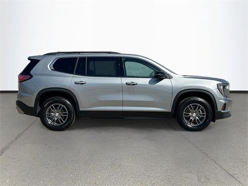 New 2026 GMC Acadia Elevation image 3