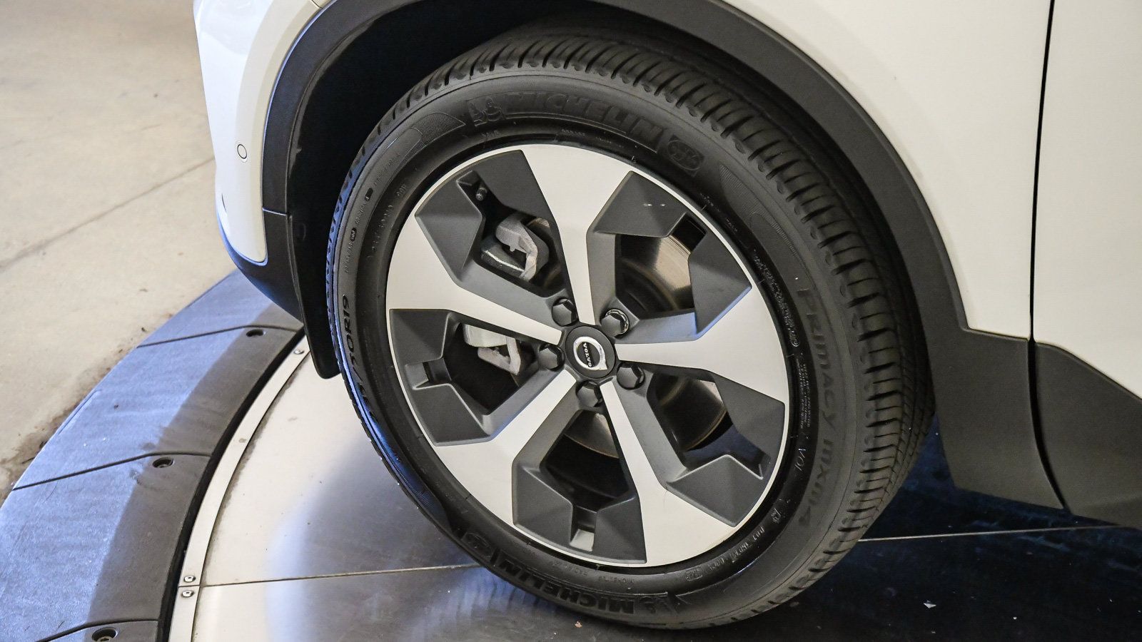 Certified 2026 Volvo XC40 B5 Plus AWD/4WD image 10