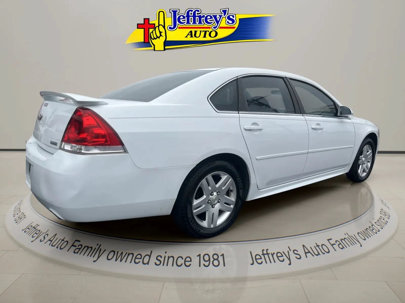Used 2012 Chevrolet Impala LT FWD image 3