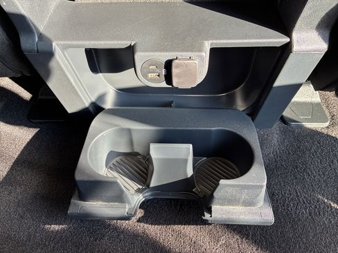 Used 2022 Ford F150 XLT image 47