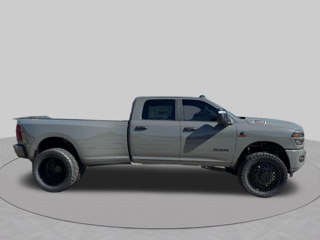 New 2027 RAM 3500 Big Horn AWD/4WD image 3