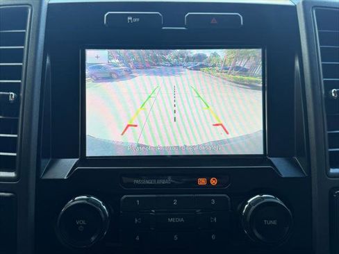 Used 2022 Ford F250 XL w/ Power Equipment Group image 23