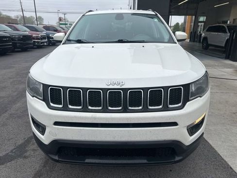 Used 2019 Jeep Compass Latitude w/ Popular Equipment Group AWD/4WD image 10