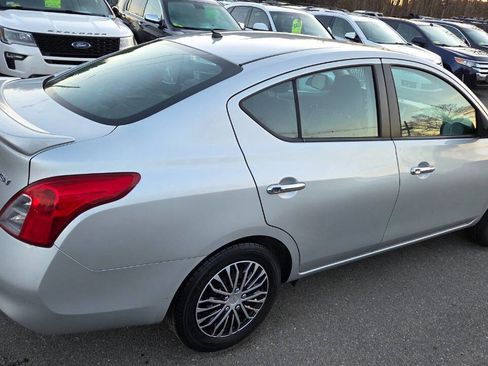Used 2013 Nissan Versa SV image 13