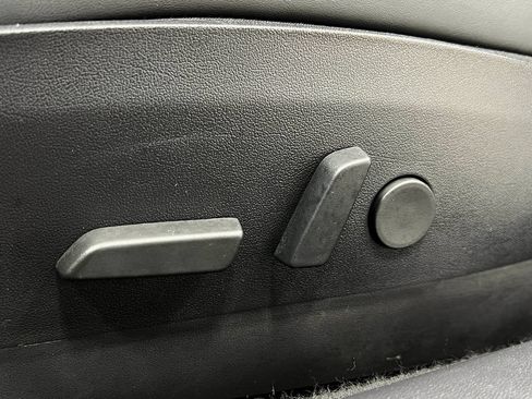 Used 2019 Tesla Model 3 Standard Range Plus RWD image 18