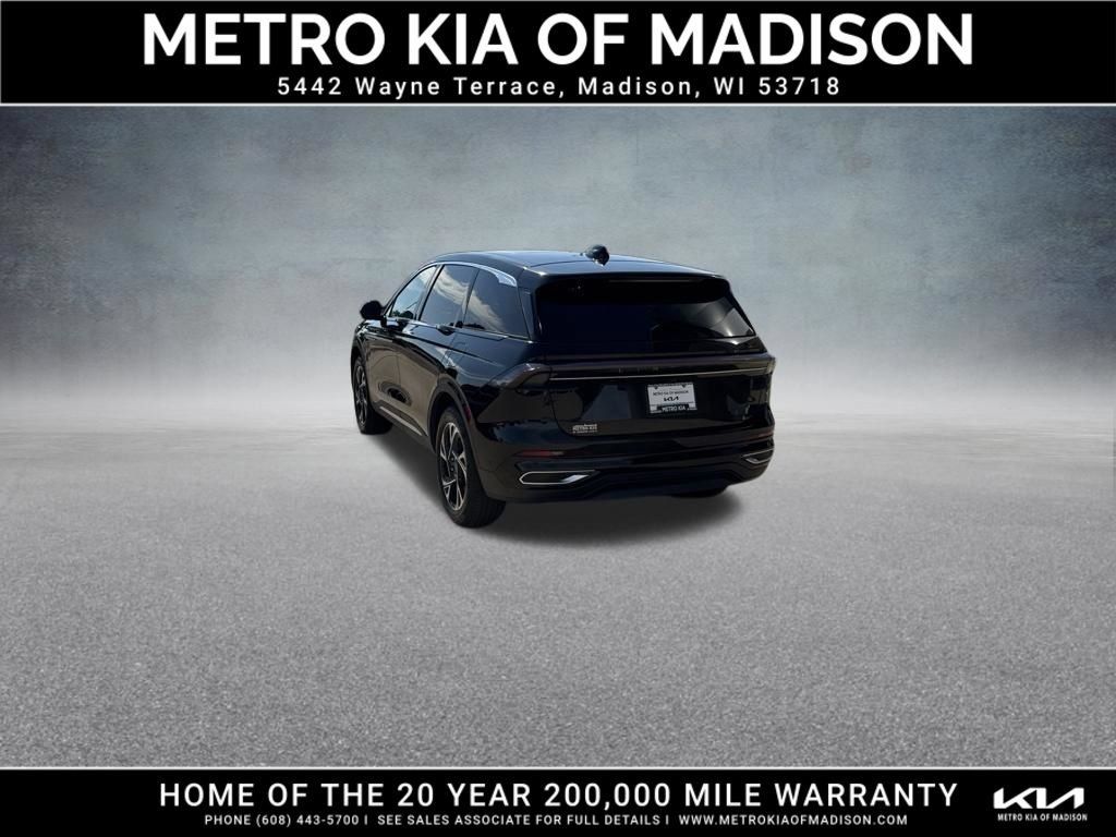 Used 2024 Lincoln Nautilus Premier w/ Equipment Group 102A AWD/4WD image 4