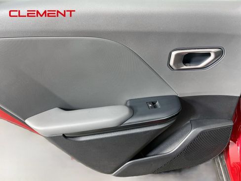 Used 2025 Kia K4 FWD image 28