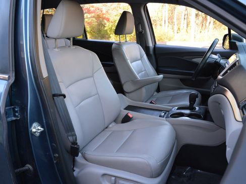 Used 2017 Honda Pilot EX-L image 18