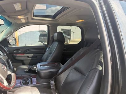 Used 2014 Cadillac Escalade Luxury
