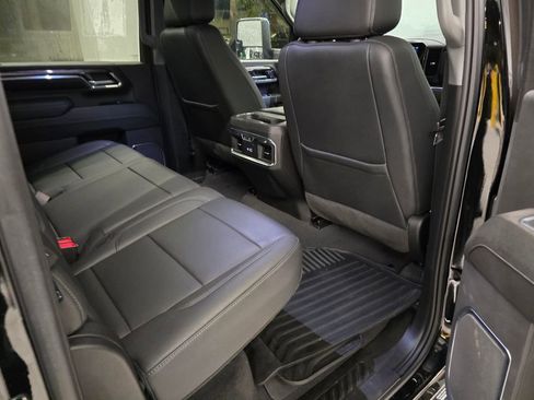 Used 2024 Chevrolet Silverado 2500 LTZ w/ LTZ Plus Package AWD/4WD image 41