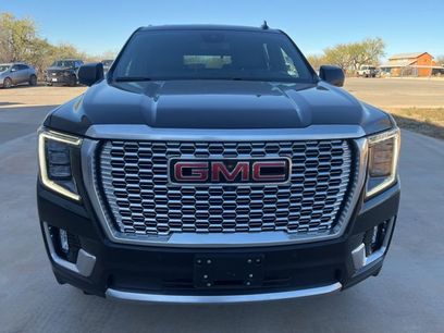 Used 2023 GMC Yukon Denali w/ LPO, Floor Liner Package