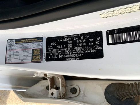 Used 2021 Kia Forte LXS FWD image 32