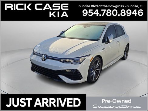 Used 2024 Volkswagen Golf R image 1