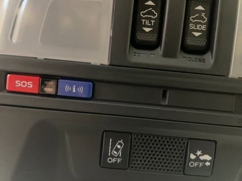 Used 2022 Subaru Impreza 2.0i Premium image 15