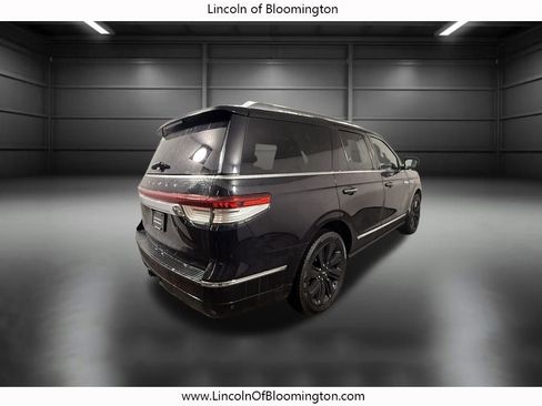 Certified 2023 Lincoln Navigator Reserve image 7