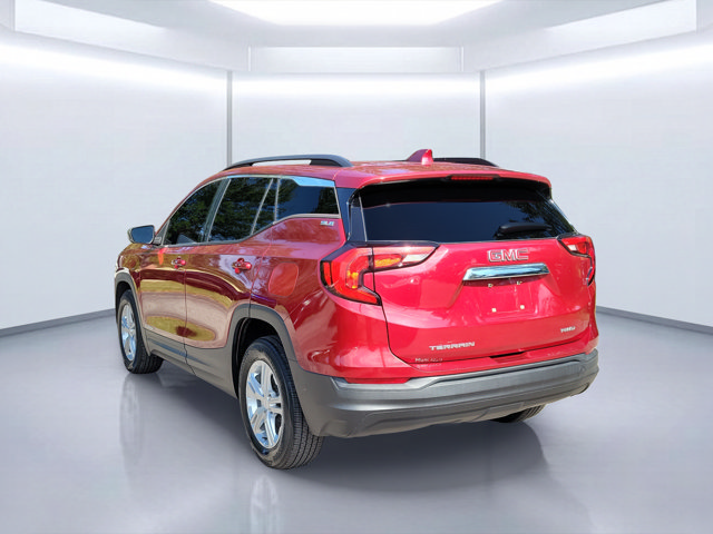 Used 2018 GMC Terrain SLE w/ Driver Convenience Package AWD/4WD image 3