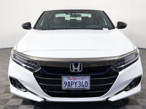 Used 2022 Honda Accord Sport image 2
