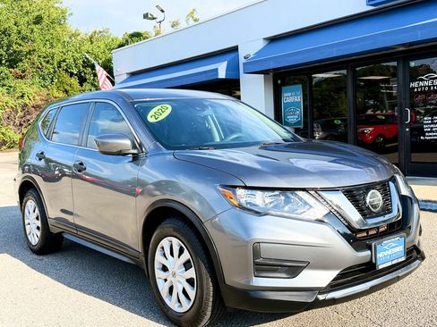 Used 2020 Nissan Rogue S FWD image 7