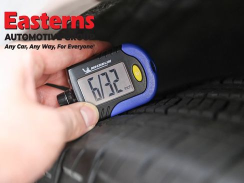 Used 2025 Dodge Durango GT RWD image 25