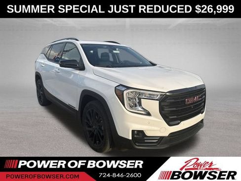 Used 2024 GMC Terrain SLT w/ Infotainment Package II AWD/4WD image 10