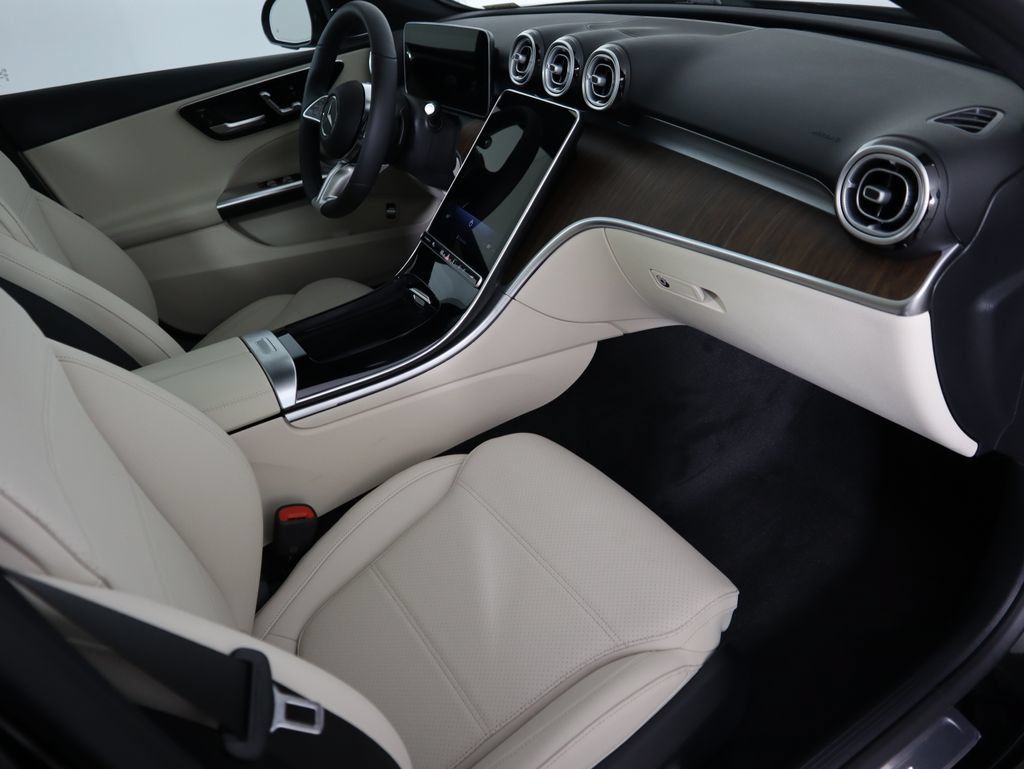 Used 2026 Mercedes-Benz C 300 Sedan image 18