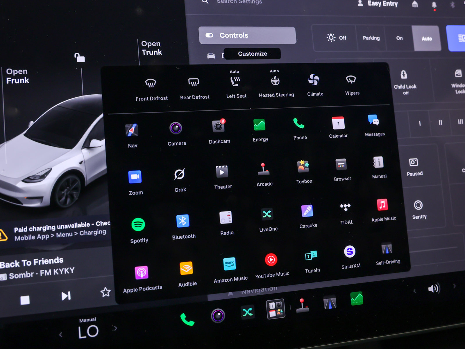 Used 2024 Tesla Model Y Long Range AWD/4WD image 30
