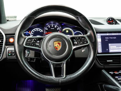 Used 2021 Porsche Cayenne AWD/4WD image 23