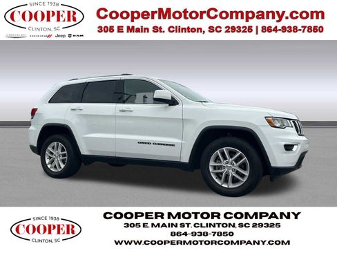 Used 2018 Jeep Grand Cherokee Laredo RWD image 1