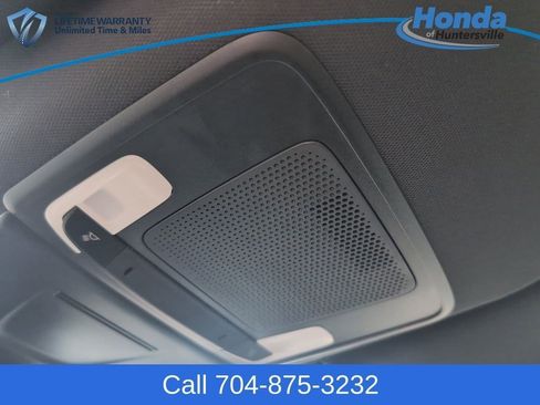 Used 2023 Honda Civic Sport image 29