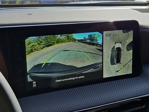 New 2026 Nissan Kicks SR image 14