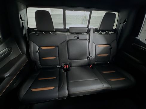 Used 2022 GMC Sierra 1500 AT4 w/ AT4 Premium Package image 33