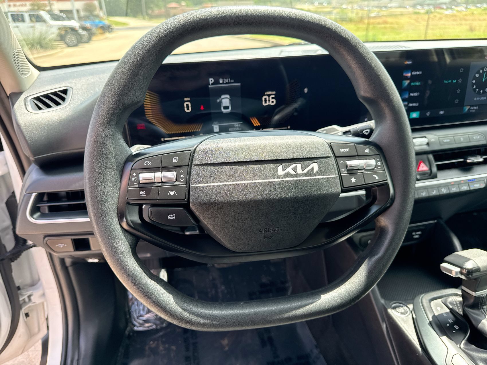 Used 2025 Kia K4 FWD image 14