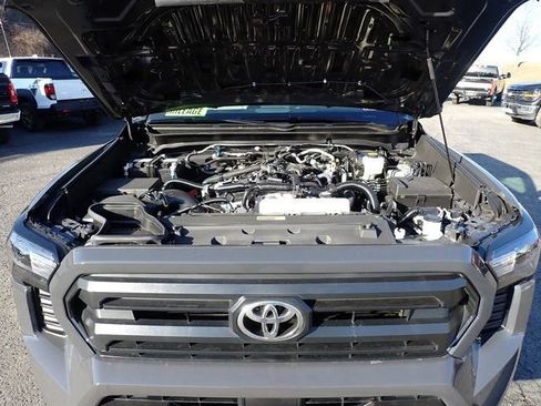 Used 2026 Toyota Tacoma SR5 image 15