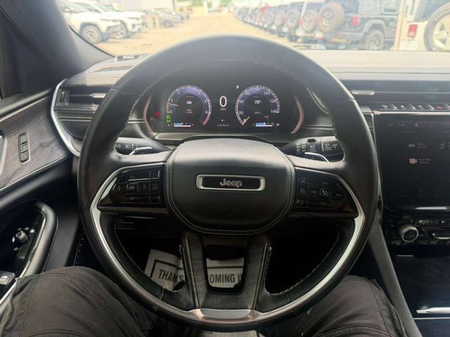 Used 2021 Jeep Grand Cherokee L Overland AWD/4WD image 17