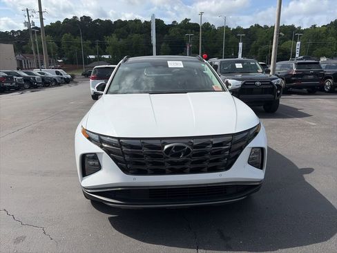 Used 2022 Hyundai Tucson Limited w/ Cargo Package FWD image 2