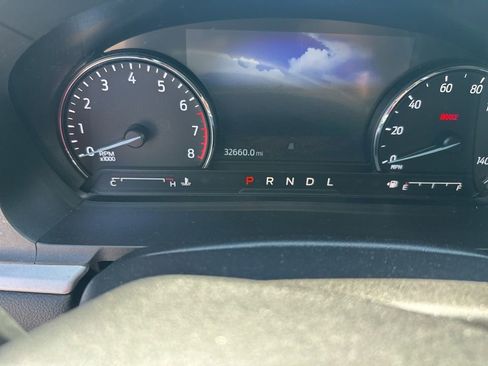 Used 2023 Ford Explorer XLT AWD/4WD image 7