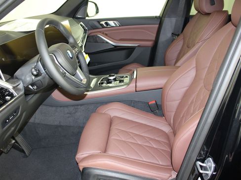 New 2026 BMW X5 xDrive50e w/ Executive Package AWD/4WD image 5