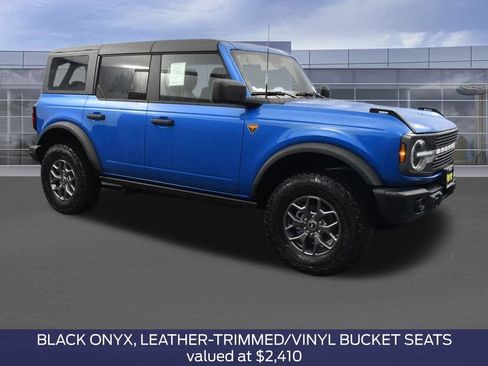 New 2025 Ford Bronco Badlands AWD/4WD image 3