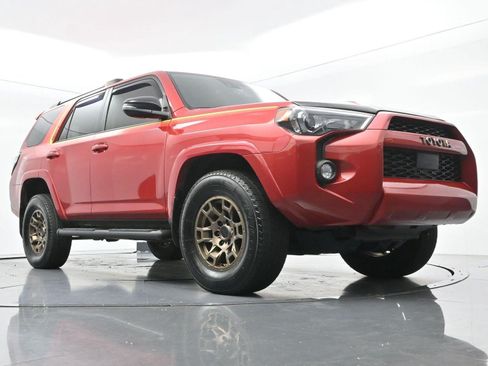Used 2023 Toyota 4Runner 40th Anniversary SE AWD/4WD image 51