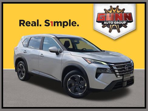 Used 2025 Nissan Rogue SV FWD image 1